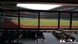 SIX J Marketing Field Club