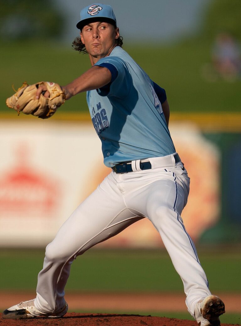 1024px-Ryan_Weiss_Omaha