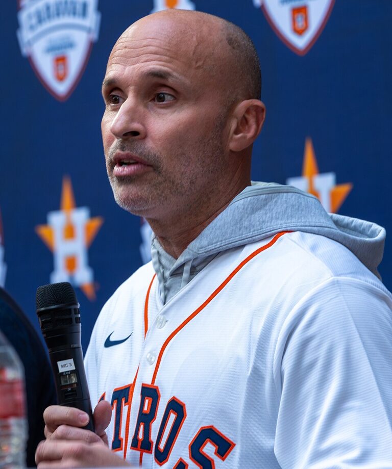 Joe_Espada_(53473920042)_(cropped)
