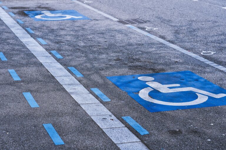 gregroose-car-park-5104593_1920