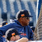 Houston Astros manager Dusty Baker before a 2020 spring training game.