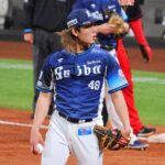 Tatsuya Imai brings a "wrong way" slider to the Houston Astros.