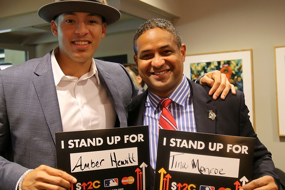 Carlos Correa and Roberto Clemente Jr. Stand Up To Cancer at the 2015 World Series.
