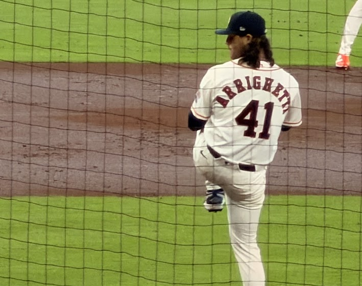 Spencer Arrighetti is on the pitcher's mound at Daikin Park.